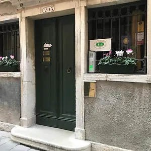 Nocleg ze śniadaniem Le Due Corone, Wenecja