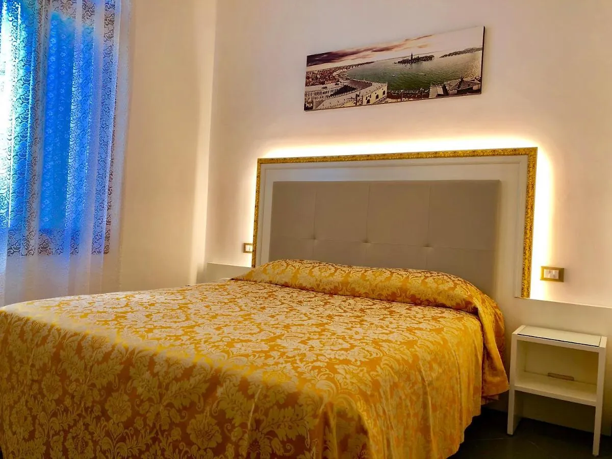 Hotel Marte Veneza 3*,